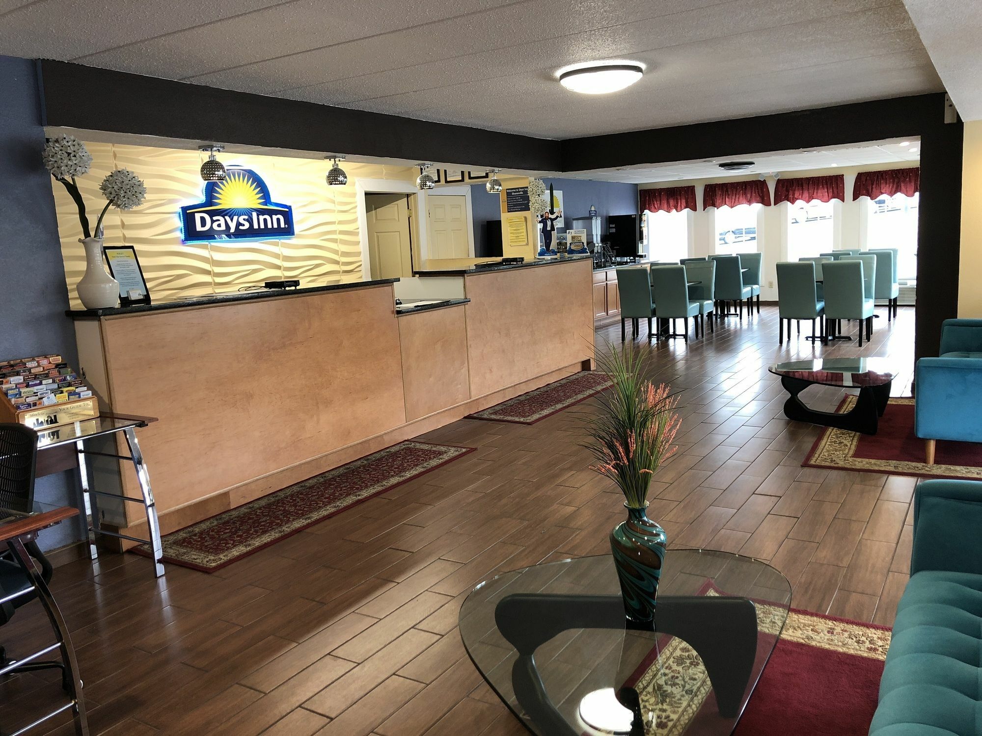 Days Inn By Wyndham Sharonville Exteriör bild
